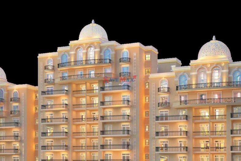 Trusted property dealers in New Chandigarh discussing Omaxe projects